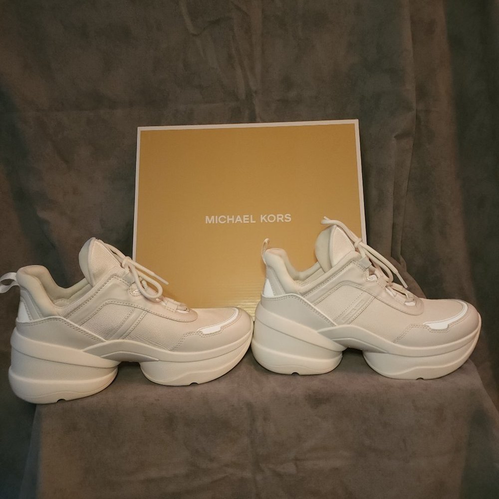 Micheal Kors Olympia Canvas and Leather Trainer  Optic White Worn Once Size 8